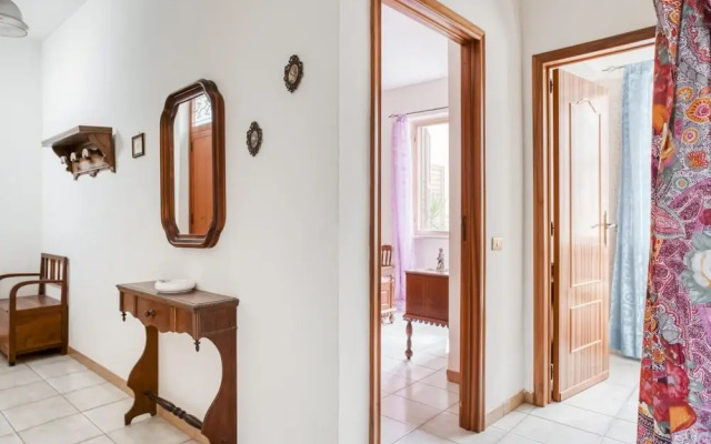 Simplistic Apartment in Siderno near Seabeach