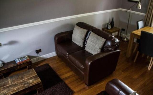 Home Farm Apartments