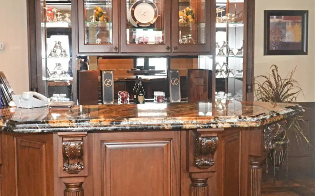 Economy Guest Village and Apartments