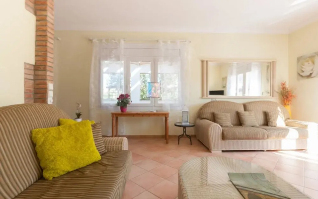 Ravishing Holiday Home near Beach in St. Pere Pescador - фото 5