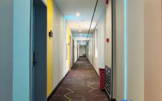 Luntai Zhiyah Hotel