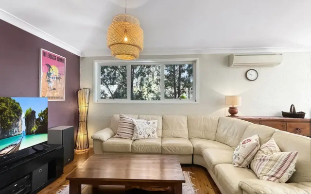 Riverside 3-bed Townhouse With Spacious Deck & BBQ
