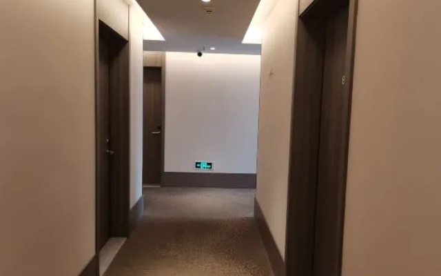 HanTing Hotel (Taizhou Huangyan District Government)