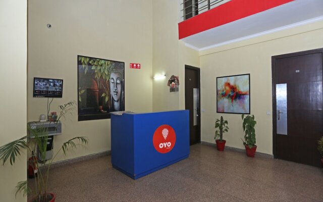 OYO 567 Hotel Royal Stay Inn