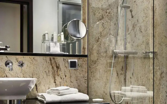 The Cloud One Frankfurt - Metropolitan