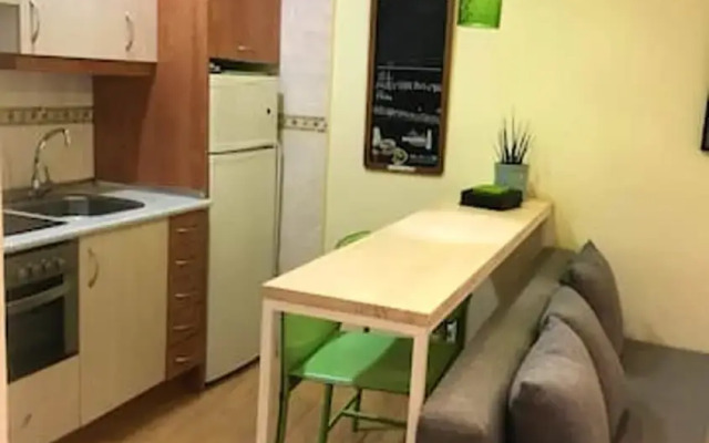 Apartment with One Bedroom in Madrid, with Wifi