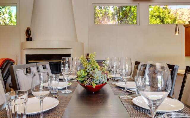 54444her 5 Bedroom Home