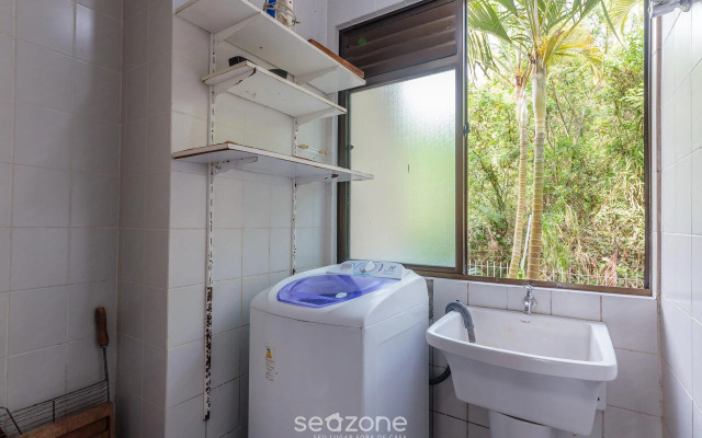 Apto a 300m da encantadora Praia Brava CCU203