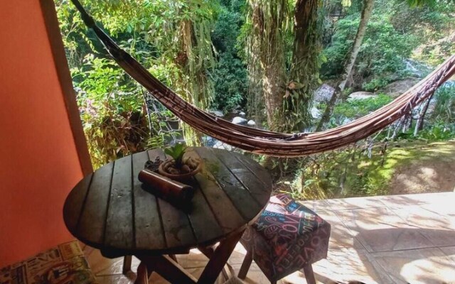 casa na cachoeira