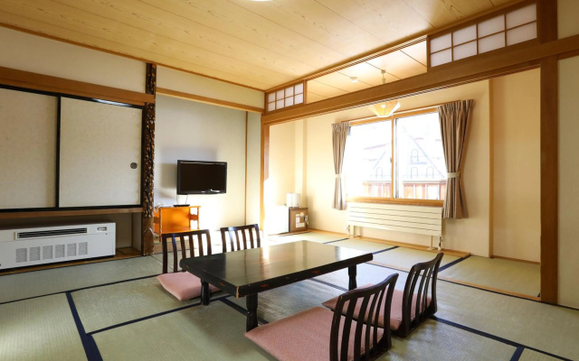 Shigaichii Hotel – Guest Rooms – Yamanouchi