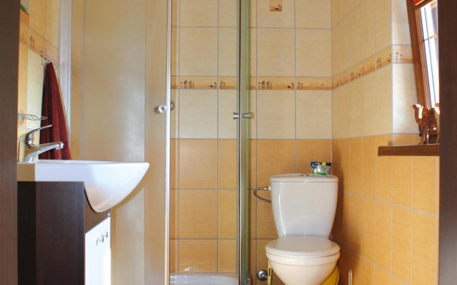 Holiday Homes, Gleznowko