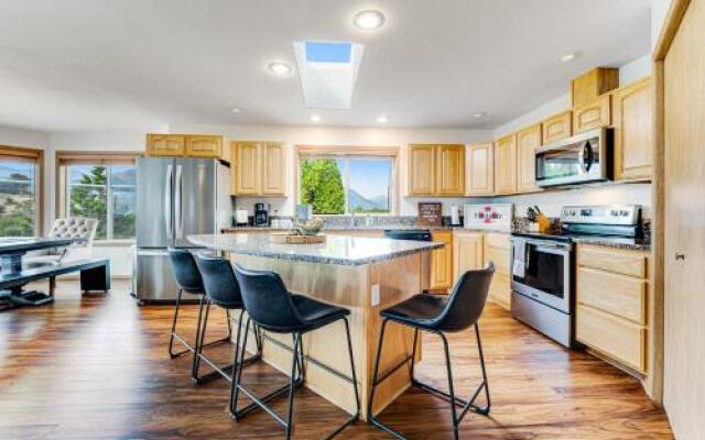 La Via Bella Retreat by the Lake