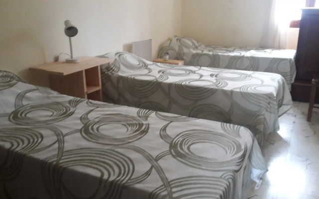 Hualfin Hostal y Empresa de Viajes y Turismo