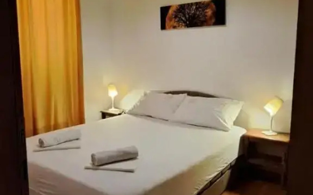 Dama Apartment