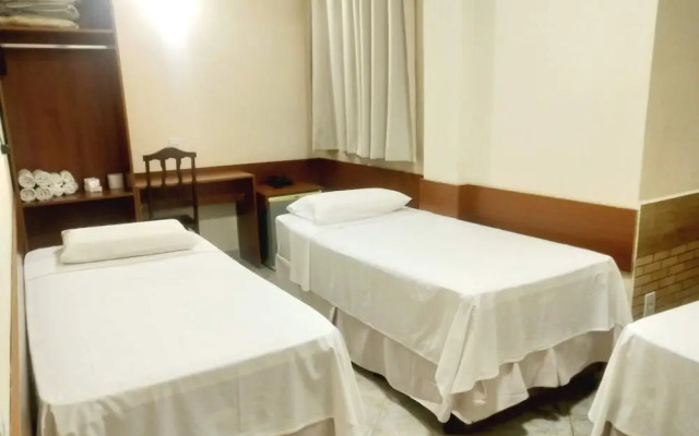 Lelis Hotel