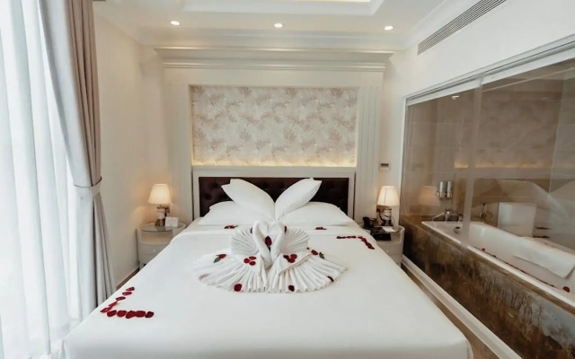 Skylight Hotel