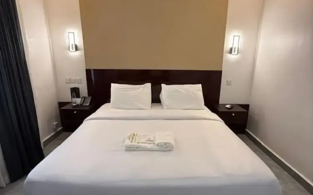 El-Patevadan Hotel and Suites