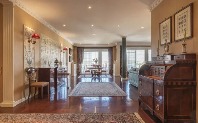 San Pietro Exclusive Panoramic Flat