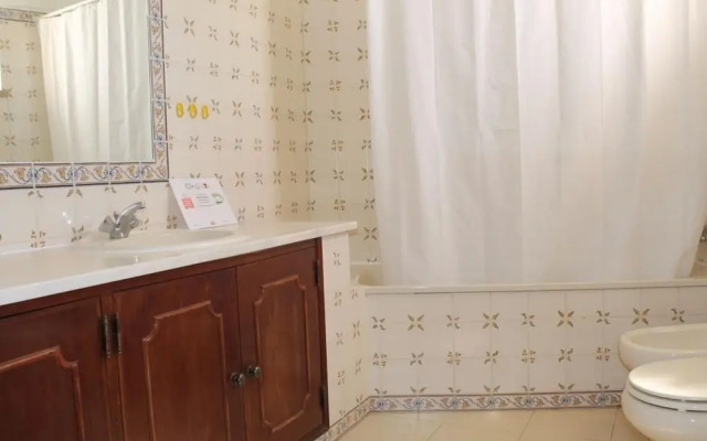 Nora GM in Albufeira