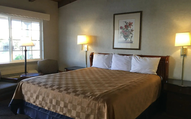 Discovery Inn