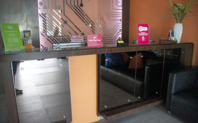 ZEN Rooms Basic Kusuma Bangsa