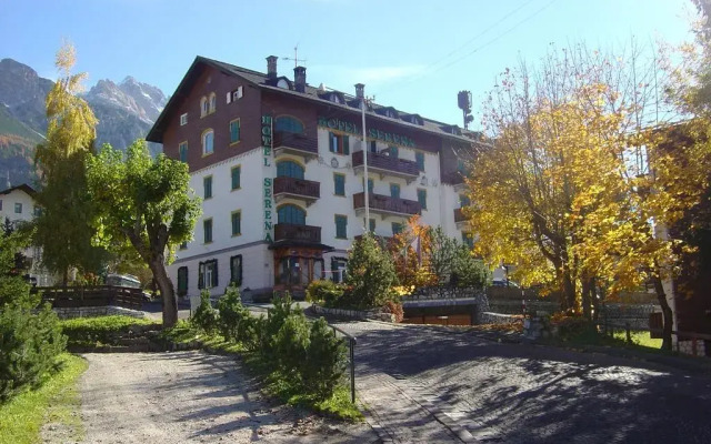 Hotel Serena