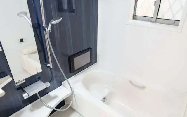 Back to 90s American Style House