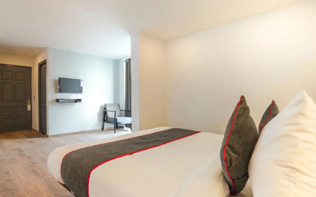 OYO Townhouse 333 Sector 121 Noida