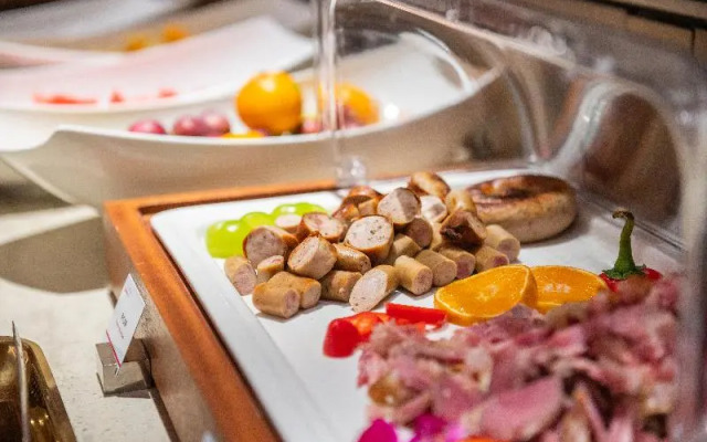 Intercity Hotel Shanghai Xizang South Road