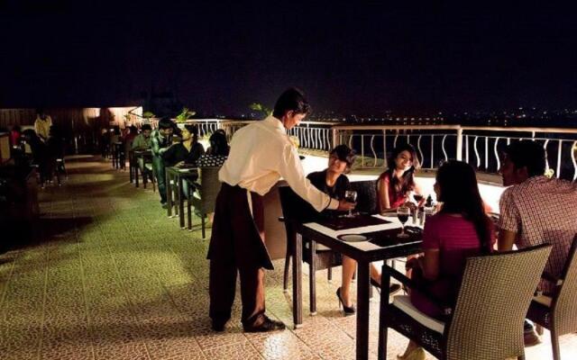 Katriya Hotel & Towers 4 Star