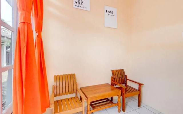 Spot On 90156 Hotel Ramayana