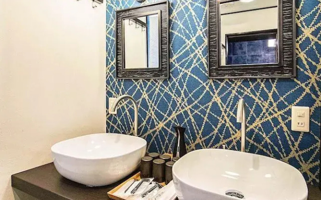 Zebrahouse Morinomiya