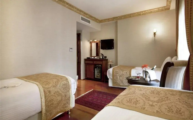 Hotel Sapphire