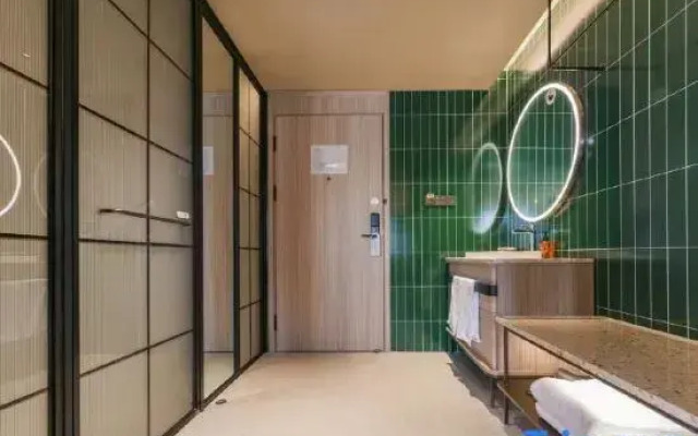 YIXINGMANJUHOTEL
