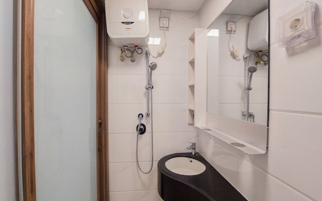 Simply And Cozy Studio At Sky House Bsd Apartment