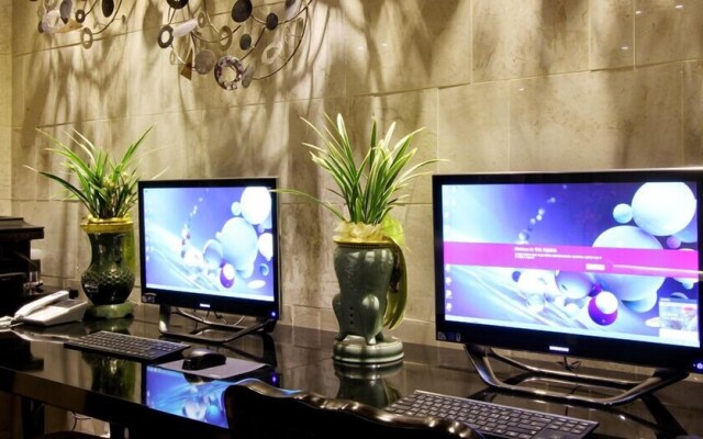 Rich Diamond Hotel