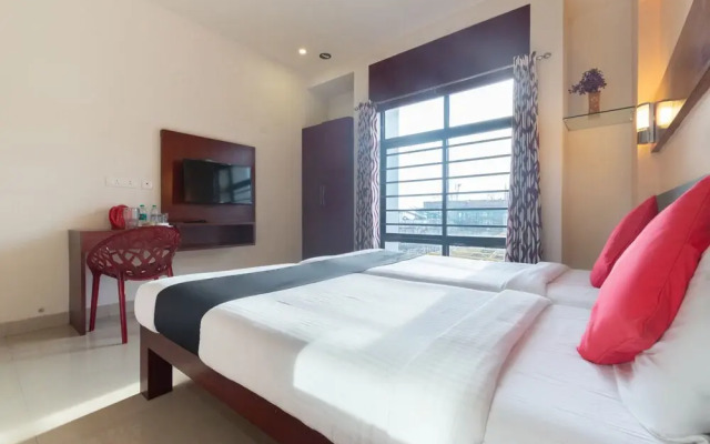 OYO 19377 Falnir Palace