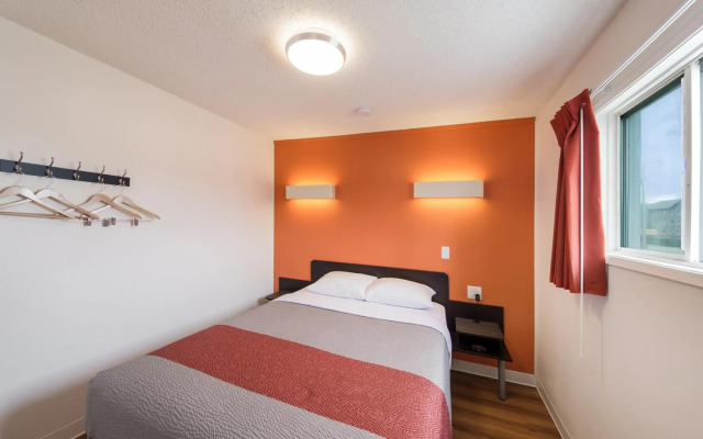 Motel 6 Cranbrook, BC