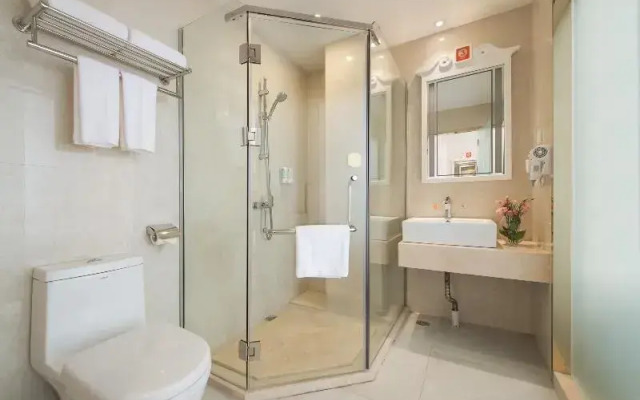 Vienna Hotel - Shenzhen Huazhisha Branch