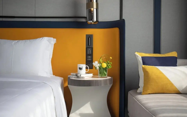 voco Hefei Binhu by IHG