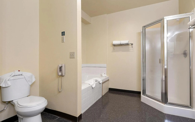 Red Roof Inn PLUS+ & Suites Chattanooga - Downtown
