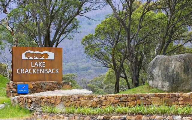 Novotel Lake Crackenback Resort & Spa