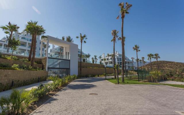 Luxury 2BR Seaviews - Santa Barbara Heights