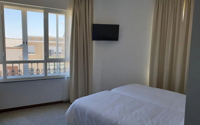 Mesón-Hostal La Cabaña