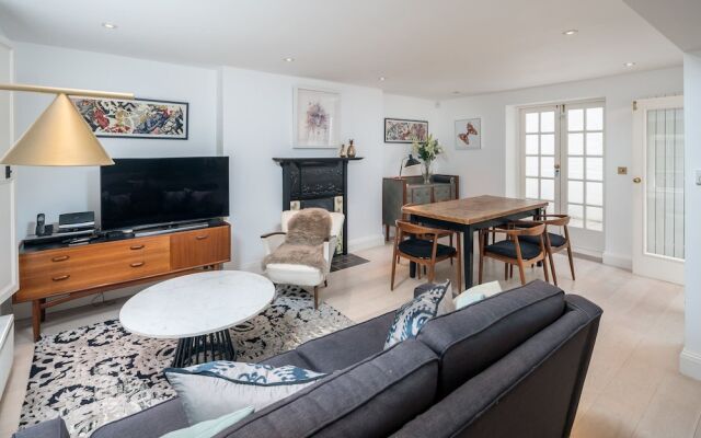 Mod 3 Br Flat Near Baker Street St In Marylebone