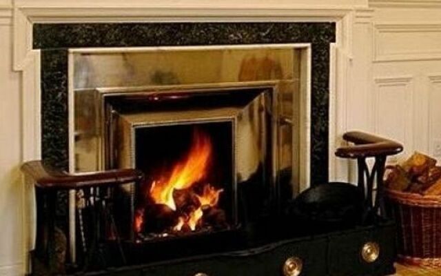 Burghfield House Hotel