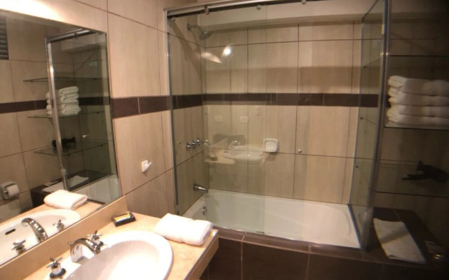 Miraflores Luxury Apartments - Kennedy