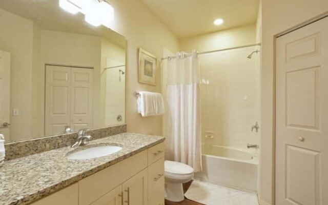 Villa Andrade - Lucaya Village