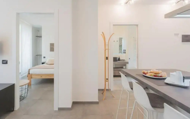 Enchanted Como City Apartment
