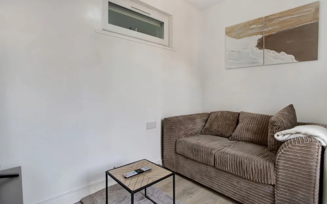 Cozy 1-bed Apartment Close to Lcy & Excel